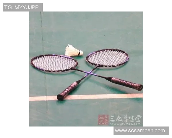 羽毛球装备选购指南：必备护具推荐与使用技巧分享